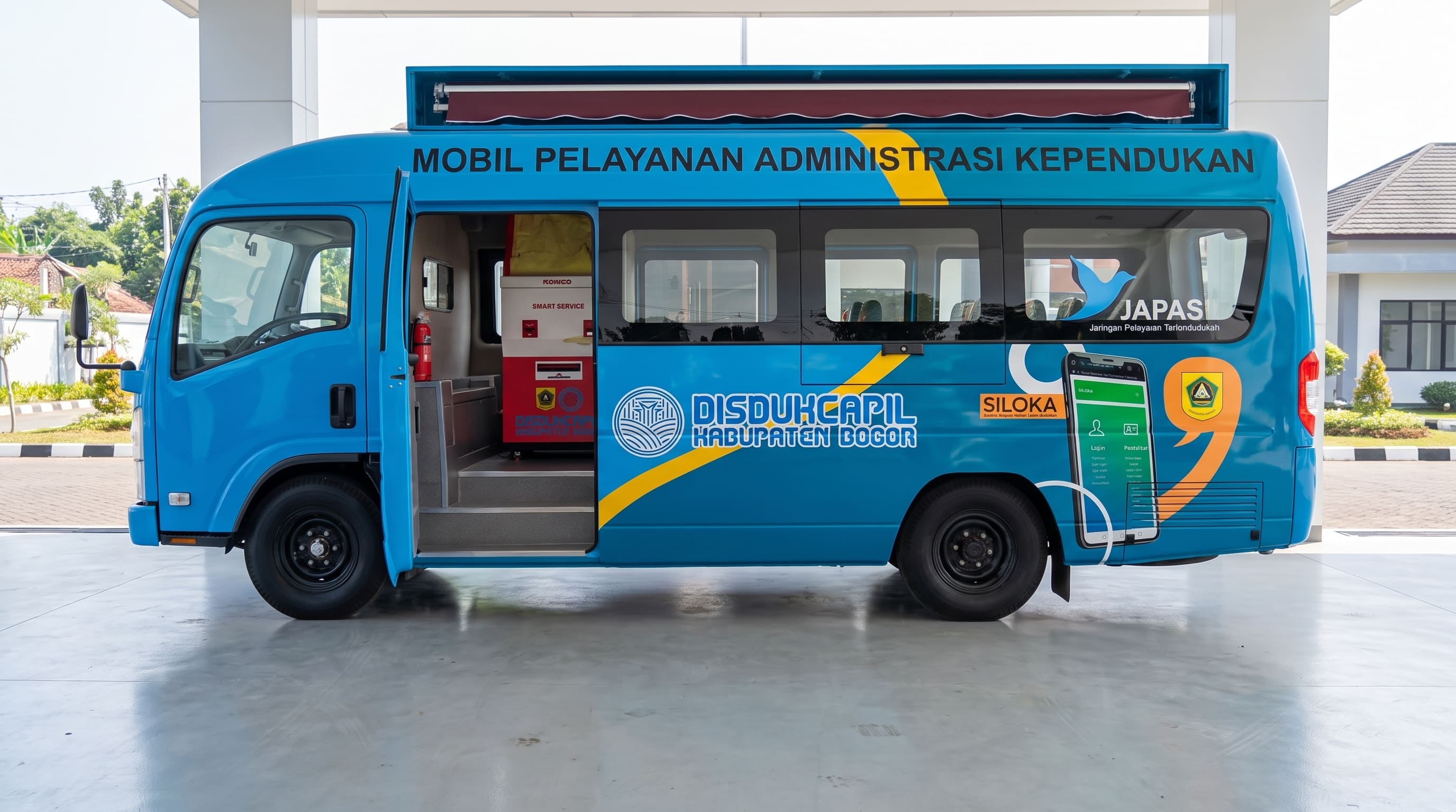 Disdukcapil Bogor Rintis Layanan Adminduk Keliling dengan Anjungan Dukcapil Mandiri ROBICO